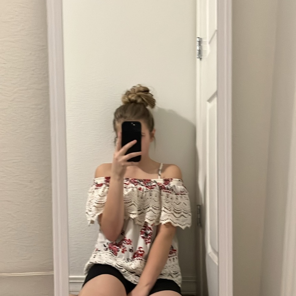Off-Shoulder Floral Top